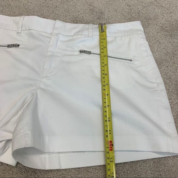 𝅺CLUB Monaco white Morgan cargo shorts Sz 10 NWT belt loops zippered pockets - Picture 9 of 10